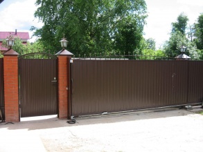 Дистанционное управление с откатными воротами - пример 8 фото в Сарове