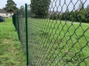 Забор из сетки рабицы в натяг 80 метров фото в Сарове