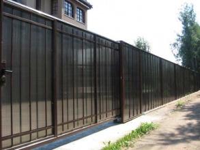 Сварные заборы с поликарбонатом 10 метров фото в Сарове