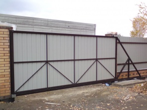 Ворота откатные с ручным управлением - пример 12 фото в Сарове