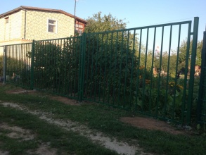 Сварные заборы с забивными столбами  80 метров фото в Сарове