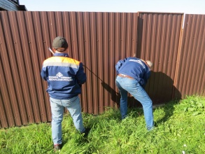 Забор из профнастила с утрамбовкой щебнем 79 метров фото в Сарове